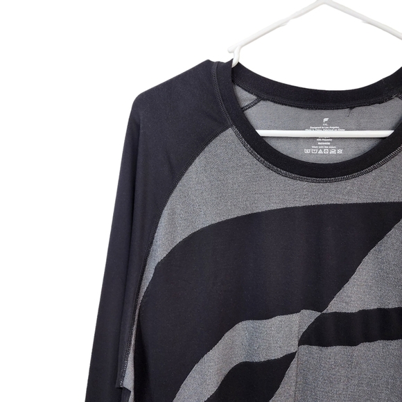 Fabletics Men's The Training Day Long Sleeve Tee - XXL - Picture 3 of 6